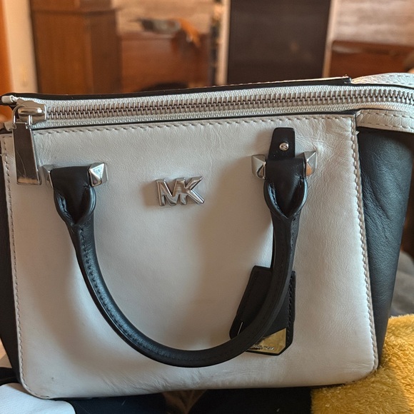 Michael Kors Handbags - Michael Kors Two-Tone Black and White Satchel